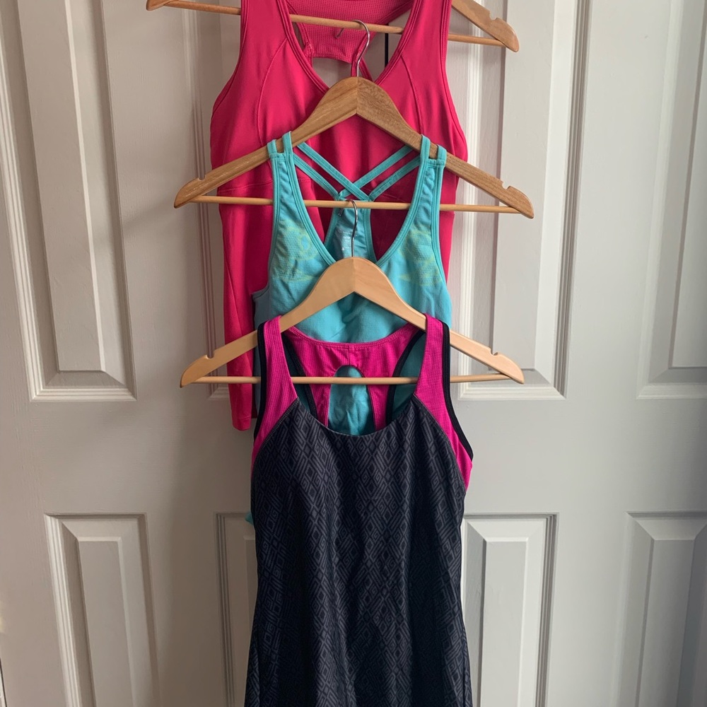 Bundle of 3 Women’s Yoga/Athletic Tops, Size Med, EUC